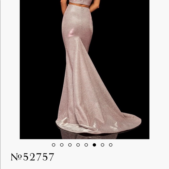 Sherri Hill unaltered, cleaned size 4 - Picture 3 of 5